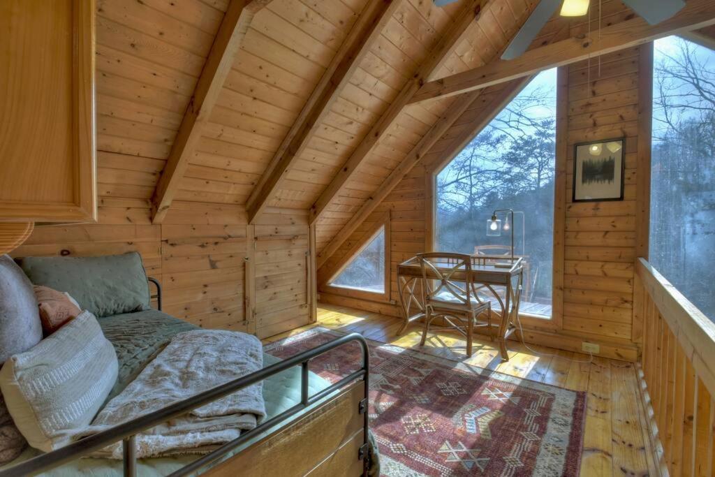 Waywish Waterfront Cabin In Blue Ridge Mountains Экстерьер фото